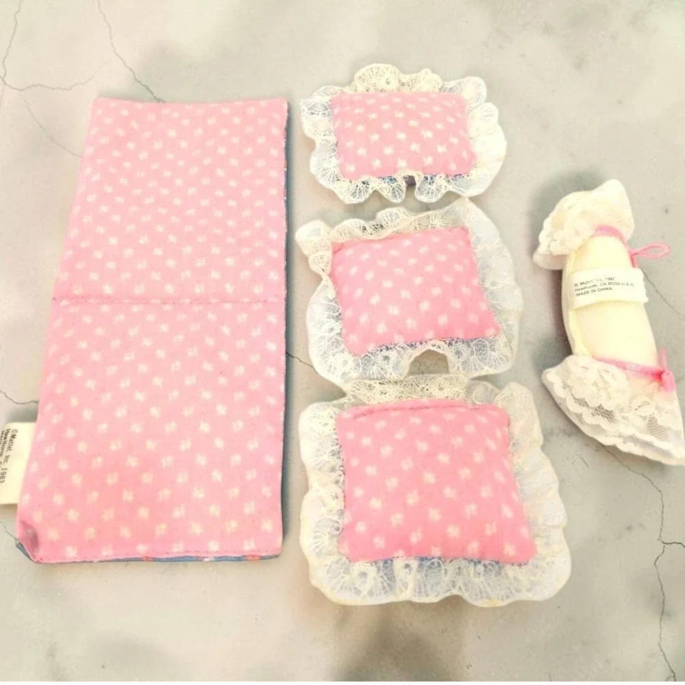 VTG Mattel Barbie Heart Family Doll Bedding Mattress 3 Pillows Bolster 1983 1987